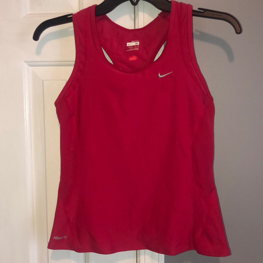 nike tank top💖